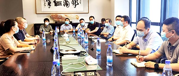 副市长张新宇一行来集团考察调研